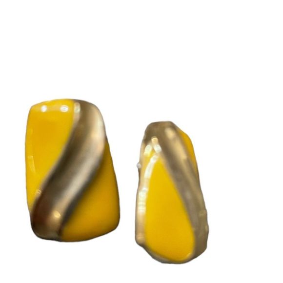 Vintage Pierced Earring Lot  6 Pairs - Picture 6 of 8